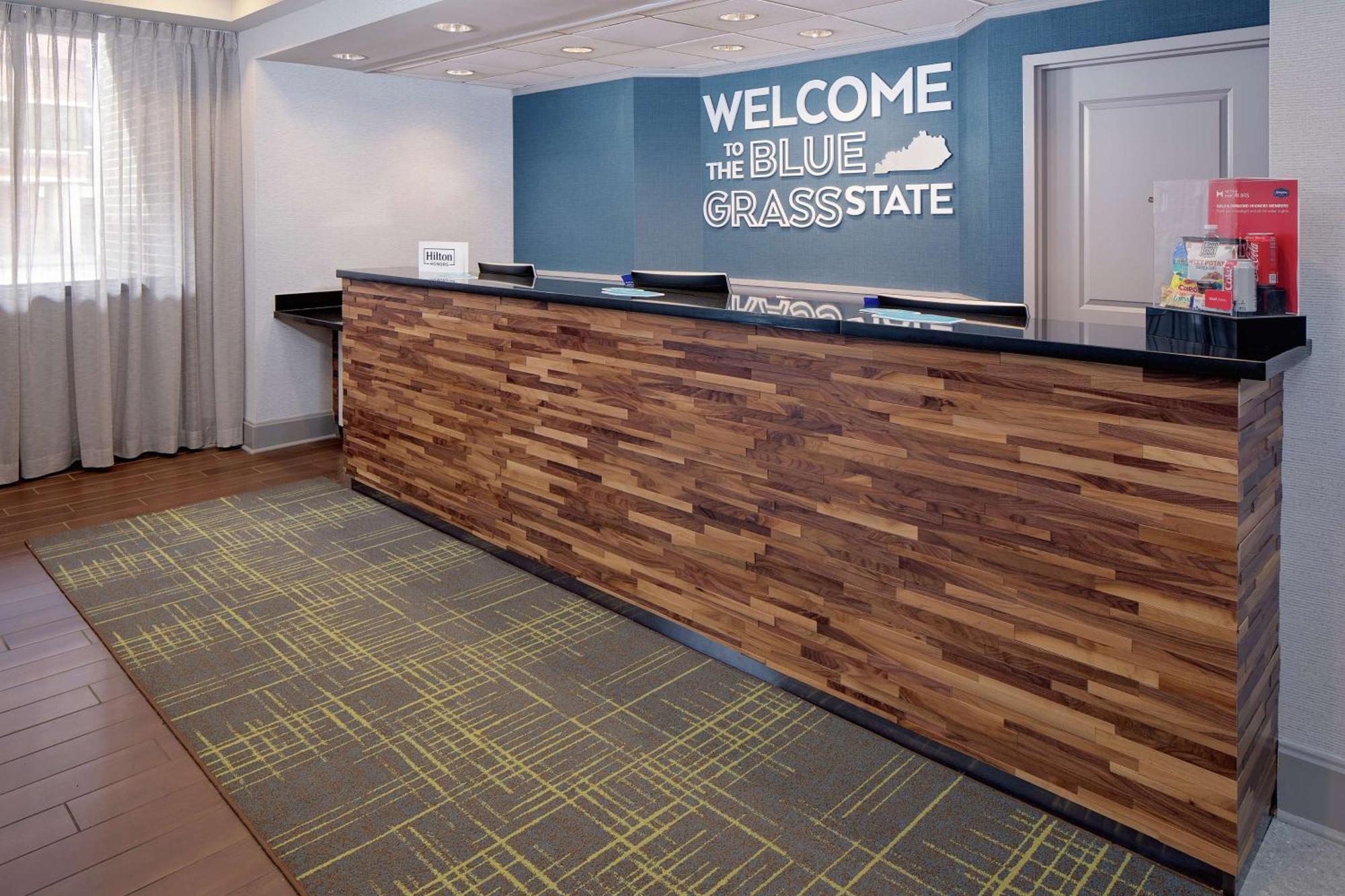 Hampton Inn Louisville Downtown Buitenkant foto