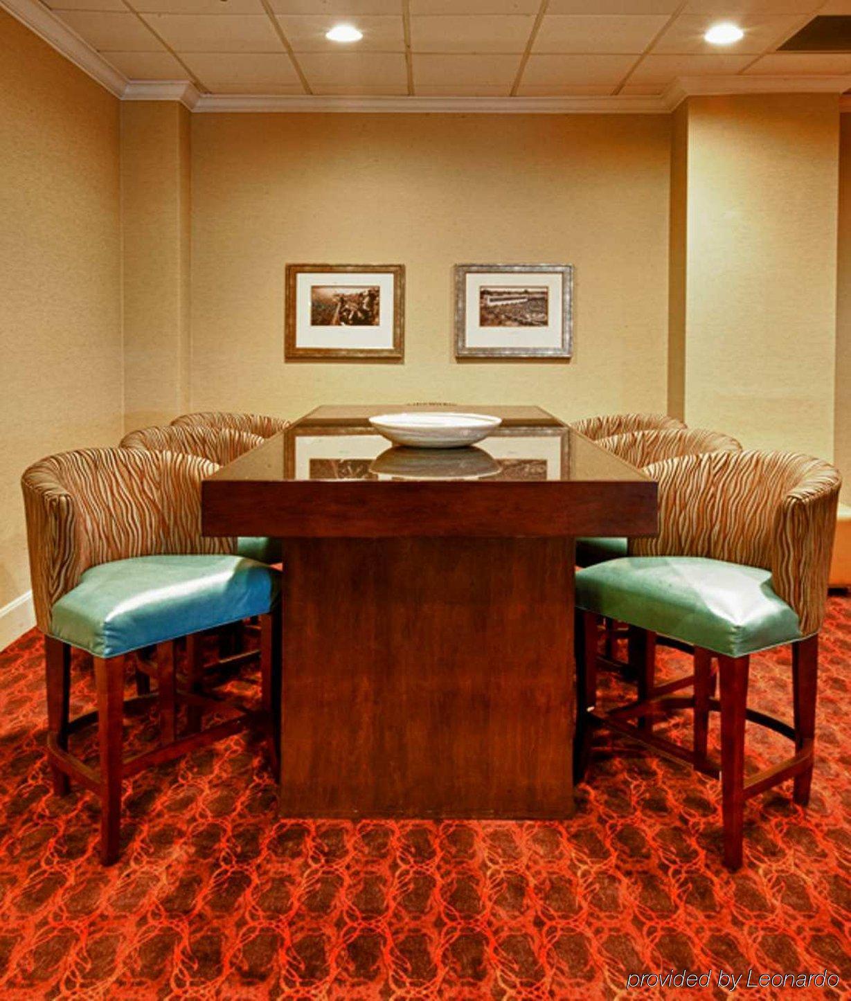 Hampton Inn Louisville Downtown Kamer foto