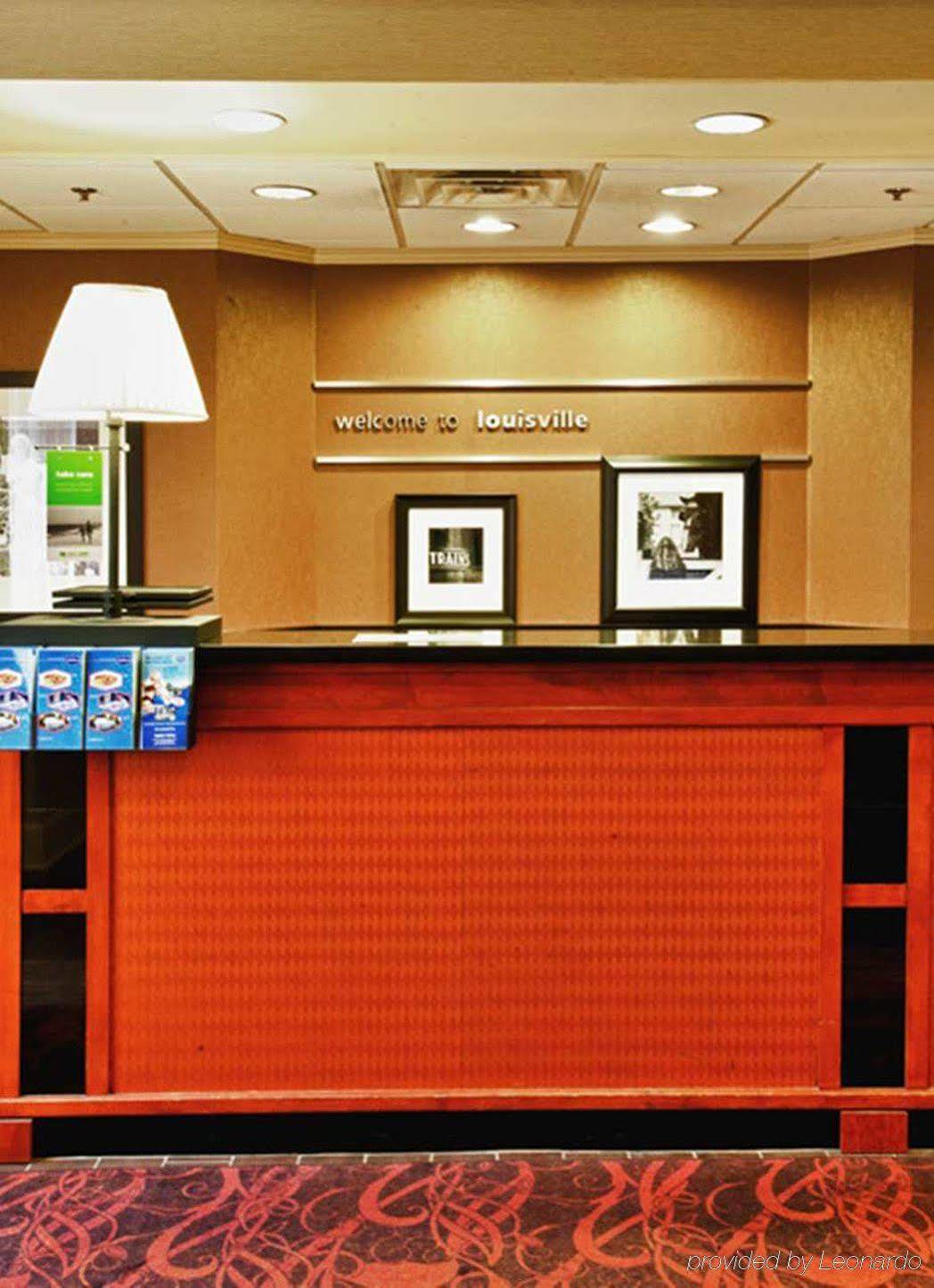 Hampton Inn Louisville Downtown Interieur foto