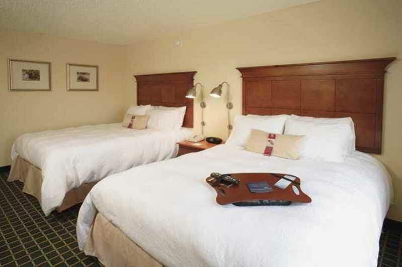 Hampton Inn Louisville Downtown Buitenkant foto